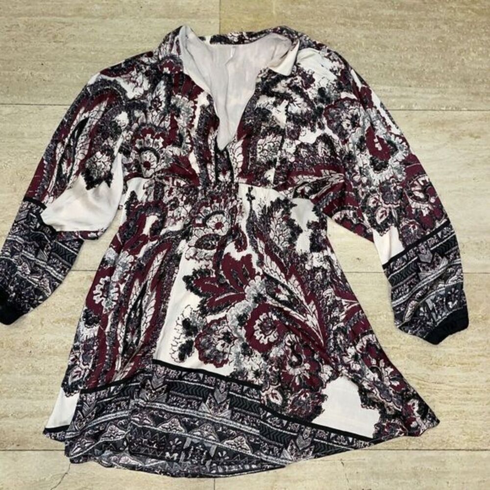 Free People Dress Womens XS Kimono Satin Babydoll Maroon Floral Boho Flowy‎